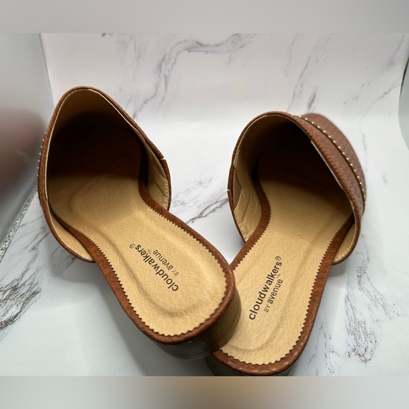 Cloudwalkers by Avenue Lizzy Mule - Picture 3 of 4